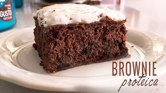 A TAVOLA CON PROTEINE E CIOCCOLATO: TORTA BROWNIE